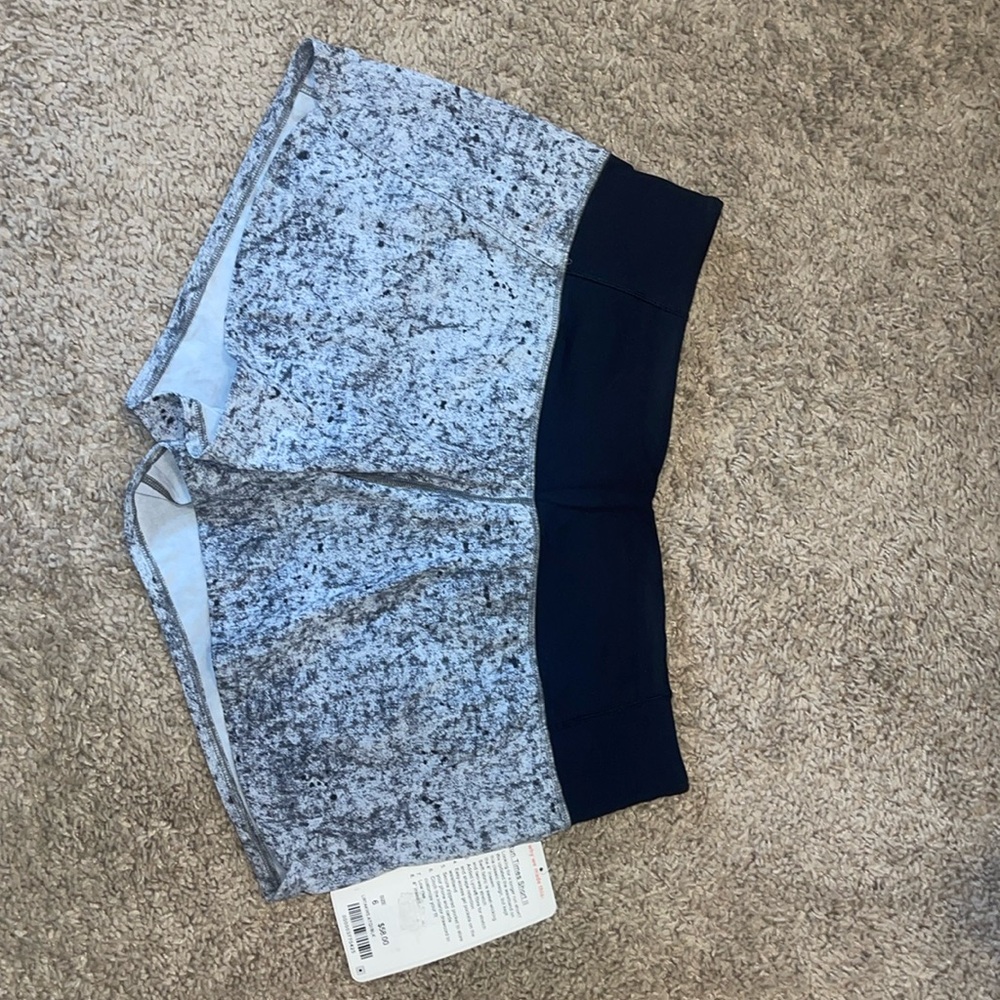 Lululemon Run Times Short II Size 6